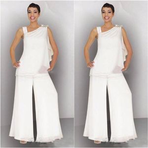 White Chiffon Elegant Mother Of The Bride Groom Pant Suit Ruched Crystal Plus Size Women Formal Wedding Guest Dresses