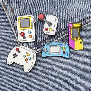 Carino piccola macchina da gioco divertente smalto spille perni per donna uomo ragazzo ragazza Demin camicia decorazione spilla pin metallo kawaii distintivo moda gioielli