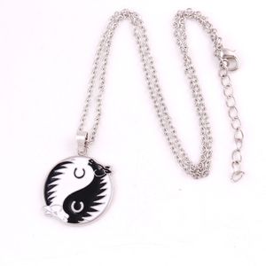 Silber Yang großhandel-HY074 Maßgeschneiderte Anhänger Pferd Yin Yang Halsketten Wikinger Tier Handgemachte Silber Farbe Horse Halskette für Frauen oder Männer