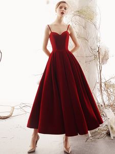 Rode vintage enkellengte korte a lijn fluwelen bescheiden trouwjurken met riemen vrouwen eenvoudige informele niet witte velours bruidsjurken