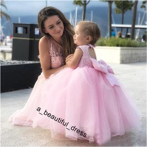 Vestidos de festa de anos do rosa Blush Vintage Flower Princess Vestidos menina Appliqued Lace Bow Flowergirl Vestidos até o chão para meninas FG1276