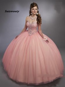 Blush Różowa suknia balowa sukienki Quinceanera Corset koronki w górę Bling Bling Crystals Girl Party Suknie Ball Sweet 15 Sukienki