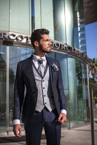 Alta Qualidade Um Botão Azul Marinho impressão Noivo Smoking Do Casamento Gola Groomsmen Homens Ternos de Baile Formal (Jaqueta + Calça + colete + Gravata) W173