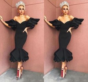 Nowy Sexy Elegancki Arabski Linii Sukienki Koktajl Satynowe Długie Rękawy Tulle Koronki Aplikacja Zroszony Kolano Długość Party Krótki Prom Dress Ruffles