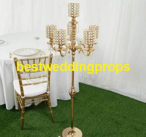 Nova chegada 90 cm de altura de 5 braços candelabros de metal com pingentes de cristal, prata acabamento do casamento vela titular best0657