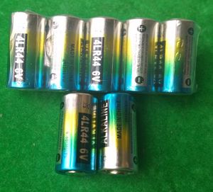 Batteria alcalina 4LR44 476A L1325 A28 6V per collare antiabbaio per cani 200 pezzi per lotto