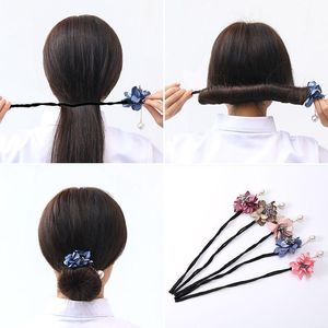 2021 Mulheres Flor Donut Bun Maker Big Pearls Ribbon DIY estilo de cabelo Fazendo ferramentas Coreano Moda Curler Acessórios