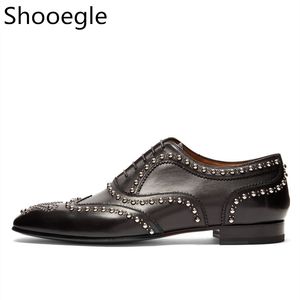 Black Leather Men Dress Shoes Rivets Lace Up Loafers Men Driving Flats Business Wedding Dress Shoes zapatos hombre