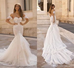Elegant Berta Fall Mermaid Bröllopsklänningar Lace Sweetheart Applique Ruched Long Wedding Dress Bridal Gowns Backless Robe de äktenskap