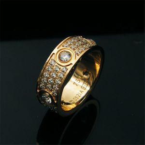 Оптово-горячие точные кольца любят кольца для женщин мужчин Любители кольца титана из нержавеющей стали полноценного CZ алмазные обручальные кольца ювелирные изделия с коробками