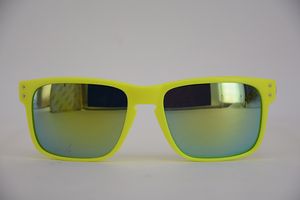 Atacado-Desporto Moda Óculos de Sol para Mulher e homem barato plástico bicicleta Marca Designer Sun GlOutdoor bicicleta Driving Hot venda Óculos