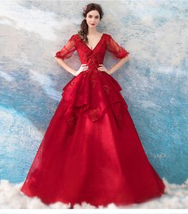 빨간 레이스 A 라인 고딕 양식의 웨딩 드레스 2019 절반 슬리브 V 넥 바닥 길이 코르 셋 다시 화려한 신부 가운 비 흰색 신부의 드레스