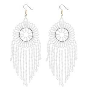 Eleganti orecchini pendenti con perline bianche Orecchini pendenti fatti a mano con perle d'imitazione per gioielli da donna