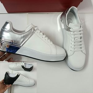 DHL Gratis Frakt 20Ss Ny Ankomst Mens Designer Bicolor Vit och Silver Leather B-Court Sneakers Franska Lyx Casual Shoe Designer Skor