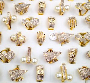 امرأة خاتم الذهب سبائك الذهب مطلي بيرل كاملة حلقة الحفر النماذج الهجينة حجم مختلط أزياء خاتم الذكرى هدية نمط مختلط 10PCS / LOT