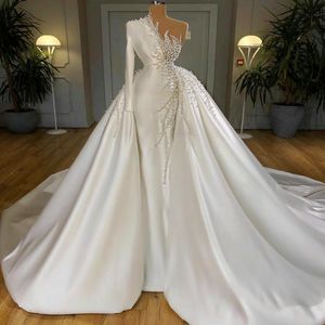 Major Beadings Perły Overtkirts Suknie Wieczorowe Jedno Ramię Satynowe Długie Rękawy Prom Dress Fomen Formalna Nosić Party Gown Vestidos de Noite