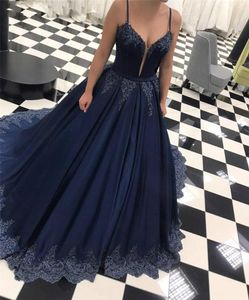 Ny ankomst Navy Blue A Line Evening Dresses Lace Appliques Spaghetti Straps Beaded Long Formal Dress Party Evening Gowns Vestidos de Festa