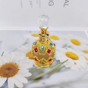 Wholesale Fashion Vintage Middle East 15ml Perfume Bottle Empty Essential Oil Container Deodorant Bottles 4 Color