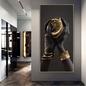 Black Hands Holding Jewelry Canvas Art Posters And Prints African Art Canvas Paintings Wall Art for Living Room Home Decor (No Frame)