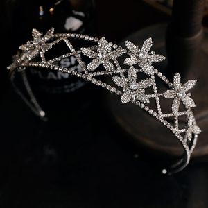 Свадебный цветок свадьбы Цветочная корона Tiara Crystal Hrinestone Оголовье Двухкортировочные Корейские Головки Серебряные Бленка Мода Аксессуары для волос Головной убор Орнамент