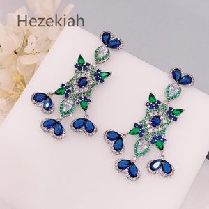 Hezekiah 925 Tremella Needle Lady貴族のイヤリングのパーソナライズされたファッション光沢のあるブルーの花輪イヤロップダンスパーティー送料無料