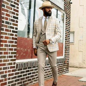 2020 New Men Suit Plaid Square Wedding Suits Slim Fit 3 Pieces Tuxedo Groom Groomsman Wear Tailor Business Clothing