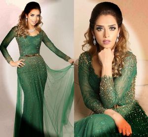 Glänsande Saudiarabiska Green Evening Klänningar Scoop Lace Crystal Beaded Sheer Långärmad Bow Belt Prom Dress Mermaid Evening Gowns