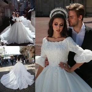 2021 Gorgeous Ball Gown Wedding Dresses Lace Off Shoulder Applique Långärmade Bröllopklänningar Skräddarsydda Baklösa Bröllopsklänning Robes