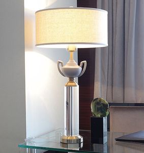 Tygkåpa kristallbordslampa mode modell rum vardagsrum skrivbordslampa amerikanska personlighet sänglampor myy