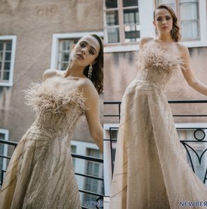 Ny designer kvällsklänningar Strapless Sequins Appliqued Beaded Prom Klänning Med Fur Custom Made Floor Length Party Dress
