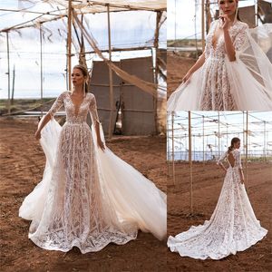 Abiti da sposa eleganti su misura con maniche staccabili con scollo a V, abito da sposa in tulle con volant in pizzo, abito da sposa con strascico sul retro