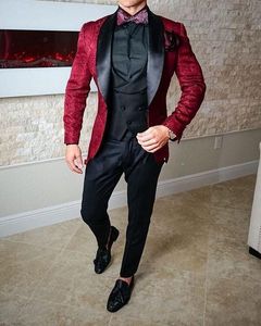 Бургундия Paisley Groom Tuxedos Мужчина Пром пальто Жилет Брюки Set Люди работа деловой костюм (куртка + брюки + жилет + Tie) J391