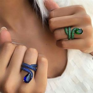 Nuovo marchio di arrivo Gioielli di lusso unici 10KT Black Gold Fill Water Drop Pera Cut Emerald CZ Diamond Women Wedding Snake Band Ring Gift