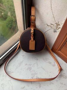 Новая печатная кожаная сумка для плеча маленькая круглая сумка ретро -поставленная сумочка мини -макияж прилив