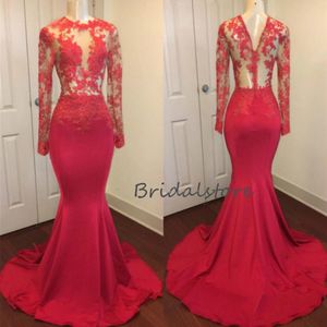 Seksowne czerwone Syrenki Suknie Wieczorowe Z Ilusion Lace Rękawy Satin Sweep Pociąg Długie Prom Dresses 2020 o Neck Elegant Formalne szaty De Soirée