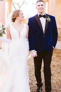 Fashion Navy Blue Velvet Groom Tuxedos Peak Lapel Groomsmen Bröllop Tuxedos Men Formell Blazer Prom Jacket Suit (Jacka + Byxor + Tie) 665