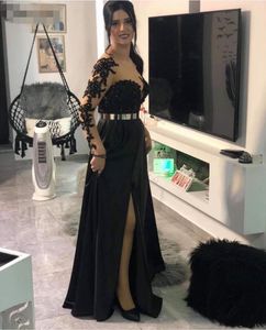 Elegante abito formale nero 2020 Sweetheart Illusion Neck abiti da sera a maniche lunghe trasparenti con cintura dorata Abito da ballo in raso con spacco sexy