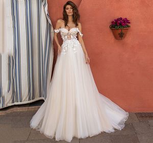 Stylish Beaded A Line Wedding Dresses Off The Shoulder Neck Appliqued Bridal Gowns Sweep Train Tulle robe de mariée