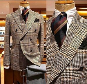 2020 Najnowszy przystojny Houndstooth Formalny Wełniany Custom Made Peaked Lapel Blazer Men Coat Double Breasted Men Suits Smoking Długi garnitur dla człowieka