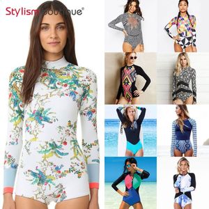 2019 One Piece Swimsuit Rashguard Impresso Long Sleeve Swimsuit Rash Guard Mulheres Swimwear Surf Natação T200708 Suit terno de banho