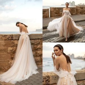 2021 Ny strandbröllopsklänning sida Split Lace Backless Wedding Dress Off Shoulder Tulle Robe de Mariée