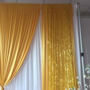 Luxuty Hochzeits-Hintergrundvorhang, 3 m H x 3 m B, weißer Vorhang mit goldenem Eisseiden-Pailletten-Drapierhintergrund, Hochzeitsfeier-Dekoration312F