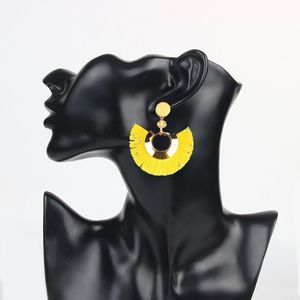 2021 Nuovo stile di settore di arrivo ciondola lampadario nappa vintage donne popolari bellissimi orecchini a forma di ventaglio colori moda orecchini all'ingrosso