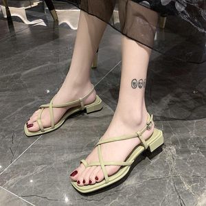 Sommar Kvinnor Sandaler PU Leathable Bekväma Strandskor Non-Slip Tjock Heel Open Toe High-Heeled Sandal Adult Multicolor
