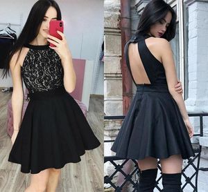 Kısa Siyah Homecoming Parti Elbise 2021 Seksi Halter Backless Saten A Hattı Balo Kokteyl Örgün törenlerinde Dantel Mini Giydirme Plus Size AL7024