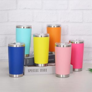 16 colori Bicchiere da 20 once Bicchiere a doppia parete in acciaio inossidabile Tazza da caffè con isolamento sottovuoto Tazza da viaggio portatile con coperchi