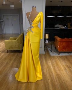 Garing 2020 Yellow Celebrity Prom Dresses Syrenki Jedno ramię Kobiety Red Carpet Runaway Dresses Party Arabskie Suknie Wieczorowe Robe de Soiree