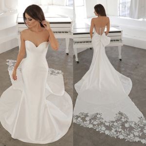 Ivory Mermaid Lace Wedding Dresses With Detachable Train Strapless Neck Bridal Gowns Plus Size Covered Buttons Back robe de mariée