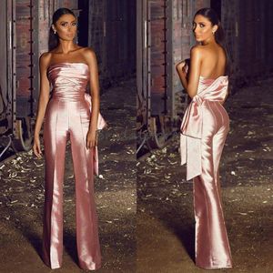 Hot Trend Rose Pink Jumpsuit Abiti da sera Sexy senza spalline in raso di seta con pantaloni da ballo Abiti da festa con grande fiocco 2021 Robes de soir￩e economici