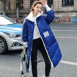 Parkas feminino 2021 mulheres longas de espessura largo pescoço de retalhos de retalhos de roupas de inverno Casaco de inverno azul preto branco